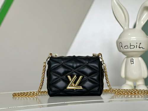 Picture of LV Lady Handbags _SKUfw149977349fw